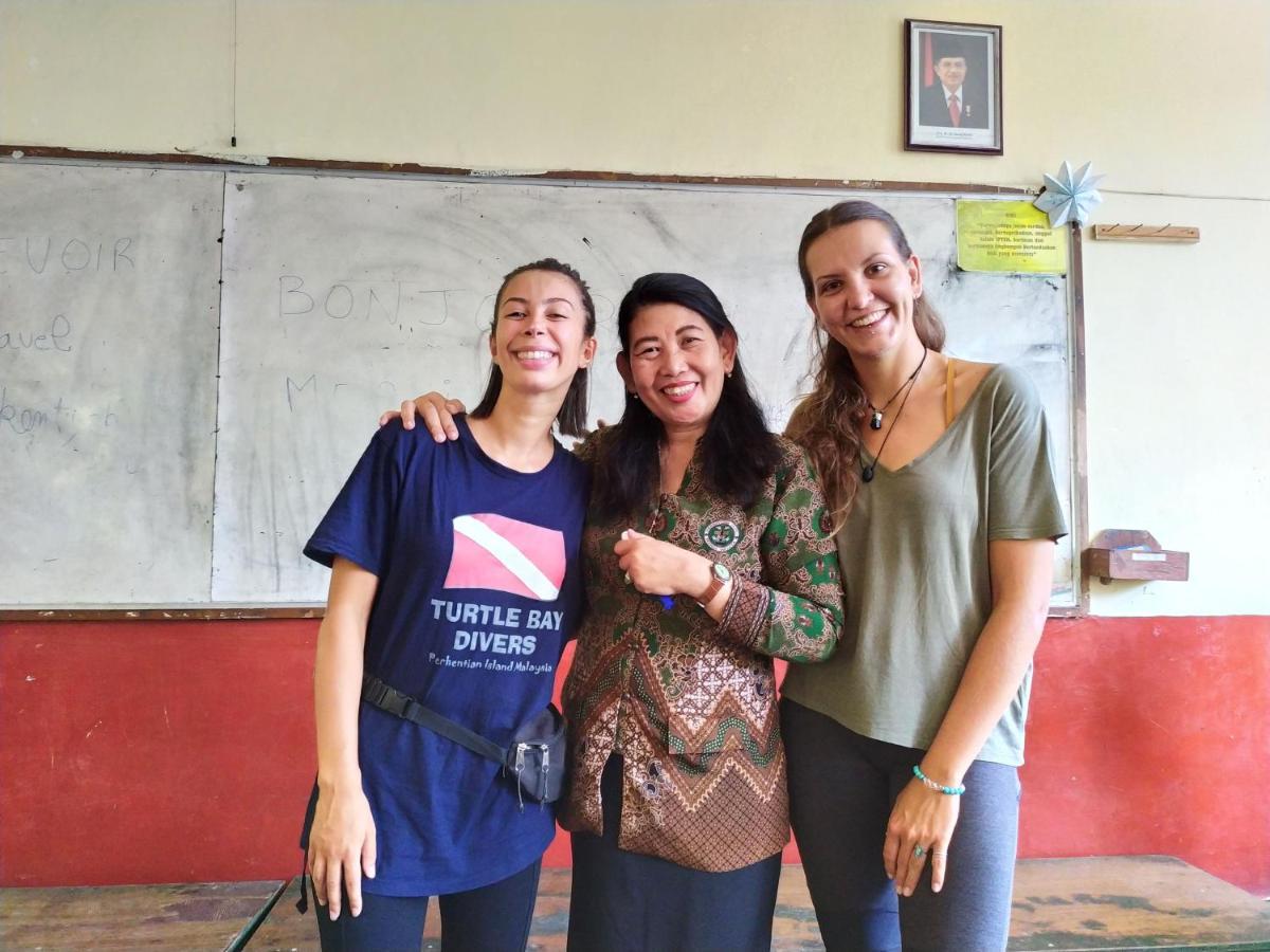 Griya Backpacker Pak Yon Bed and Breakfast Malang Buitenkant foto